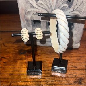 14 K Antique Enamel Cream Twisted Bracelet and Earring Set